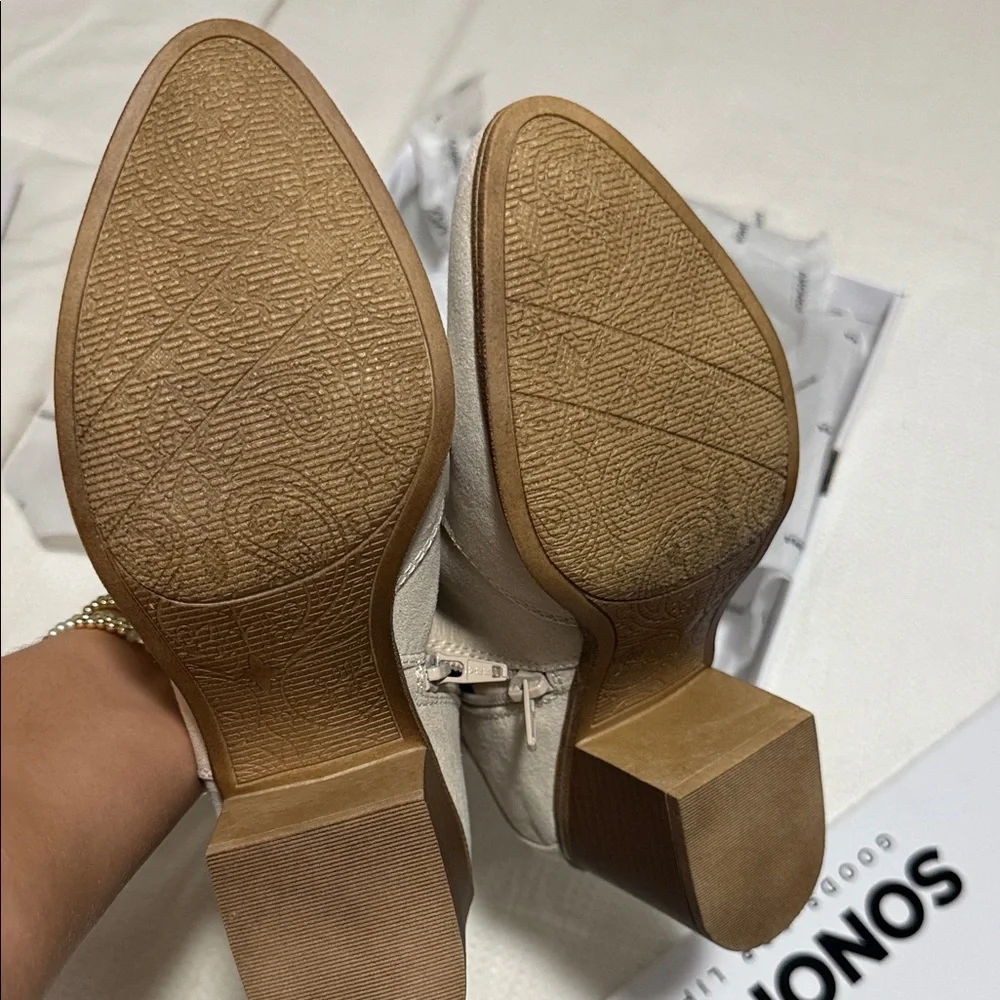 SONOMA Beige Ankle Booties with Block Heel Women’s Size 8.5 - Picture 2 of 7